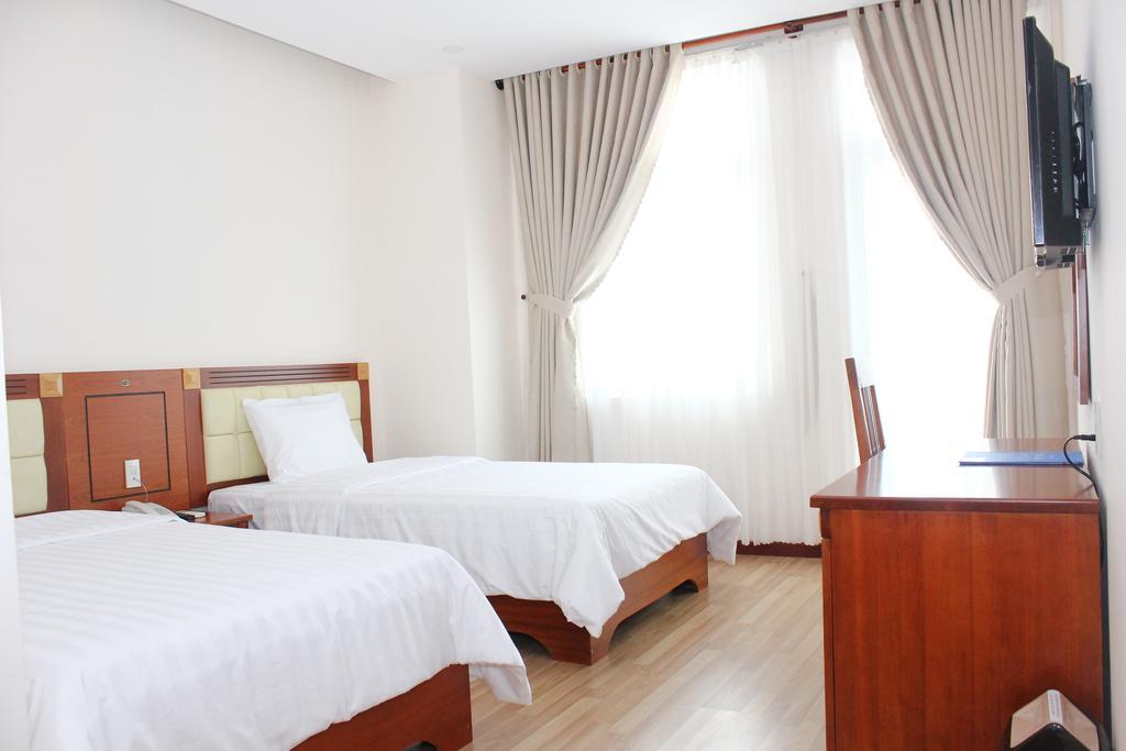 Hoang Ngoc Hotel Pleiku Rum bild